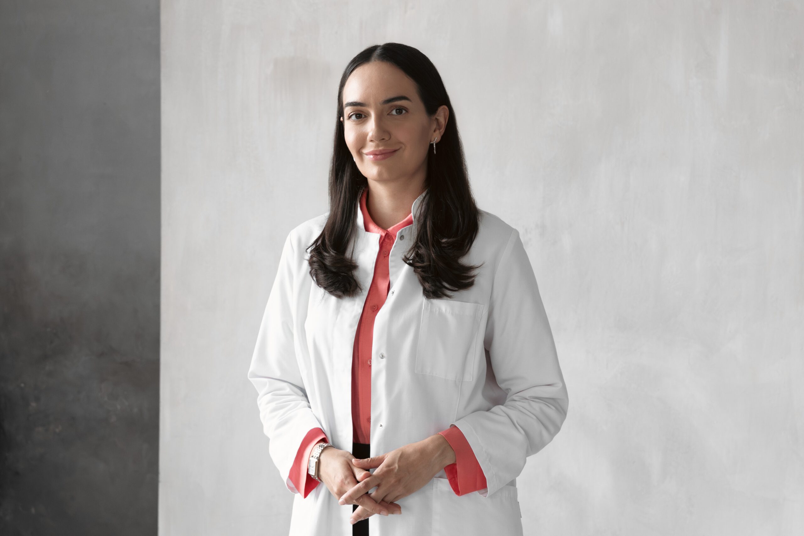 Dr. Alina Brokk